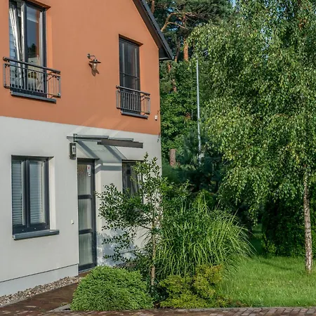 Ruebezahl Haus 11 Eiche Holiday home Berlin